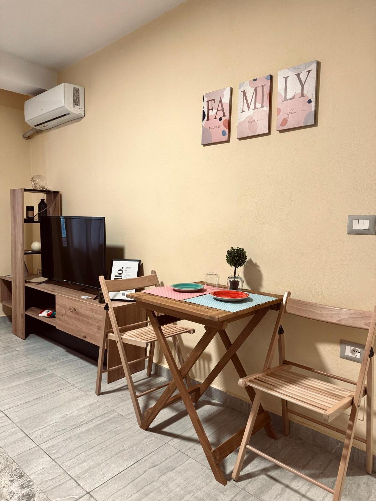 Urban Apartment In Blloku تيرانا المظهر الخارجي الصورة
