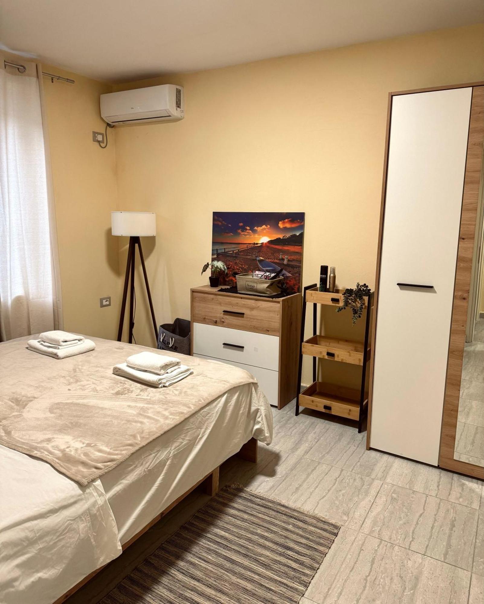 Urban Apartment In Blloku تيرانا المظهر الخارجي الصورة